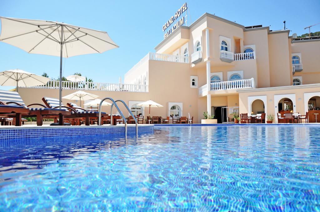 Grand Hotel Palladium Santa Eulalia del Río Santa Eulária des Riu Exterior foto