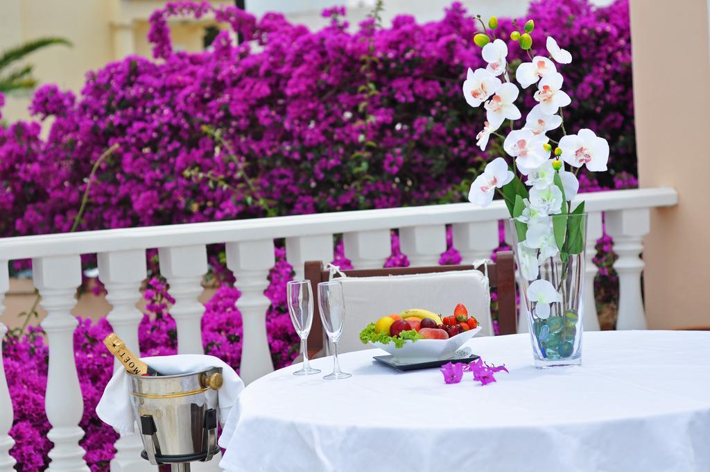 Grand Hotel Palladium Santa Eulalia del Río Santa Eulária des Riu Exterior foto