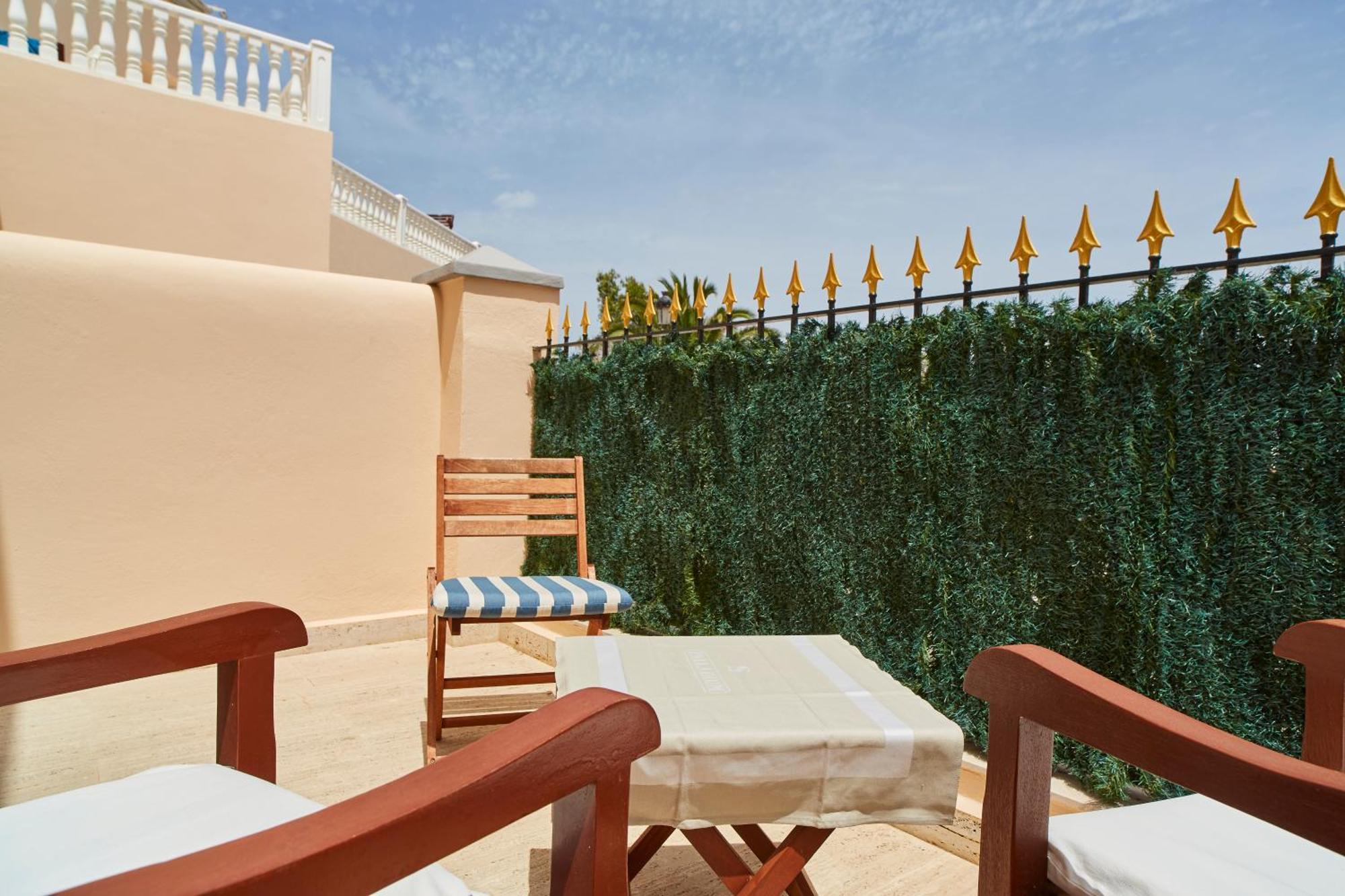Grand Hotel Palladium Santa Eulalia del Río Santa Eulária des Riu Exterior foto
