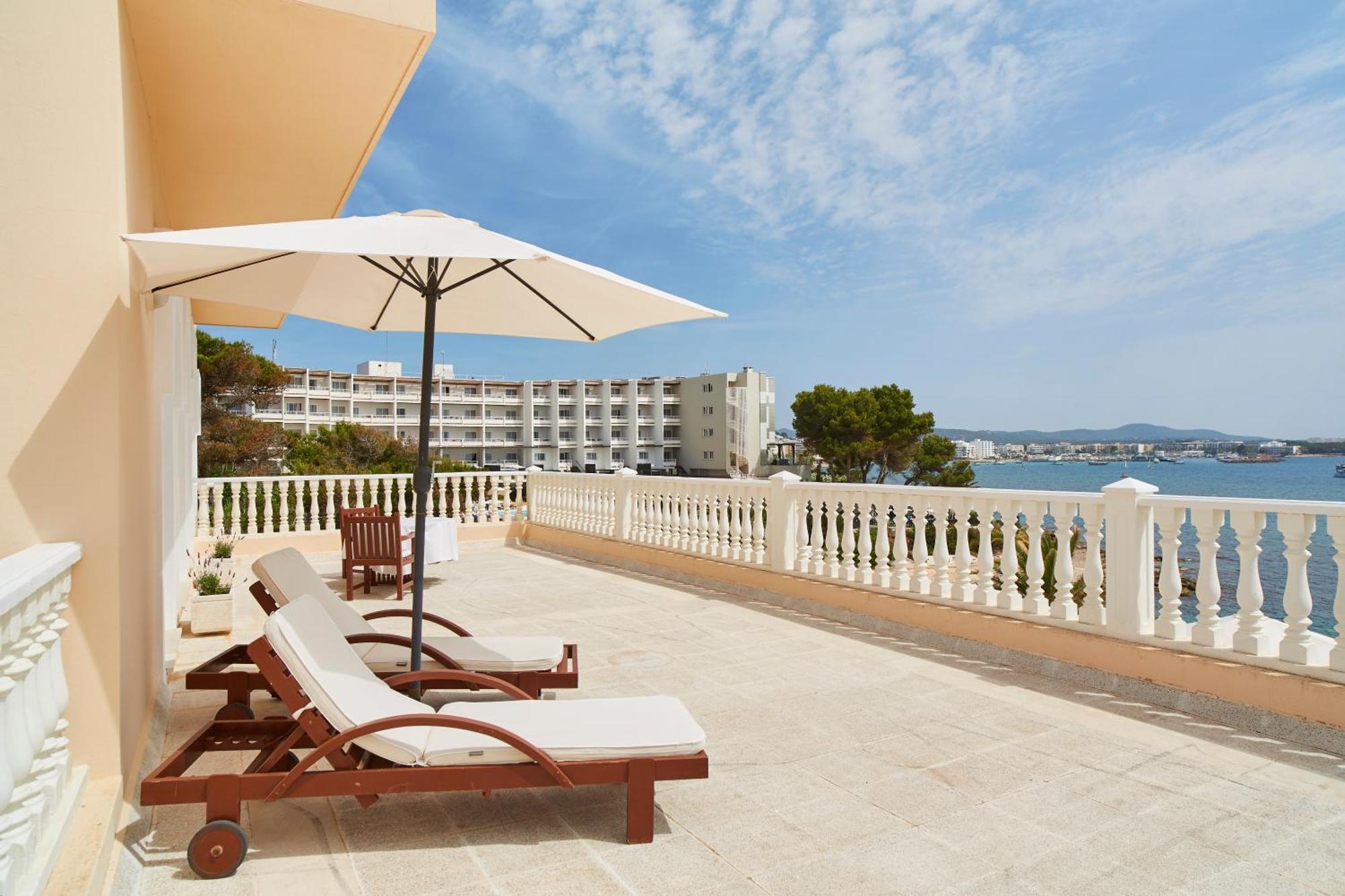 Grand Hotel Palladium Santa Eulalia del Río Santa Eulária des Riu Exterior foto